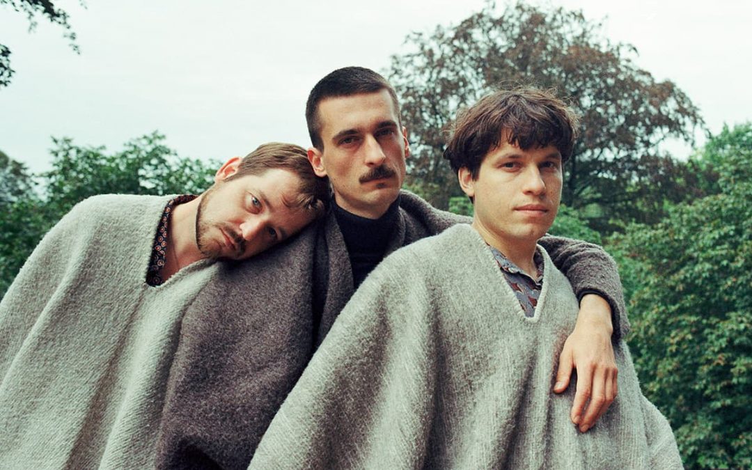 Fr 06.08.2021, 19 Uhr – Kino in Concert – International Music (live) + Futur Drei (Film)